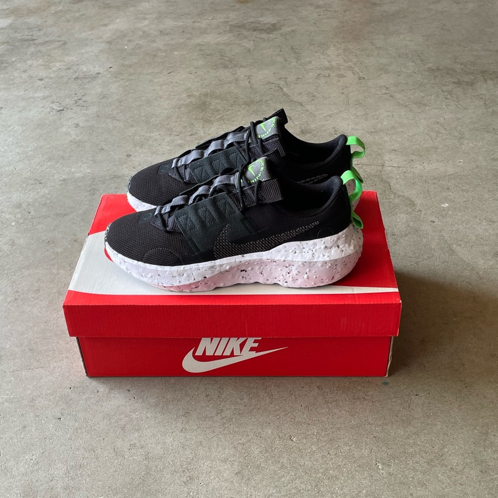 Nike Crater Impact Black Lightweight Comfortable Walking/Running Shoes 7 Womens